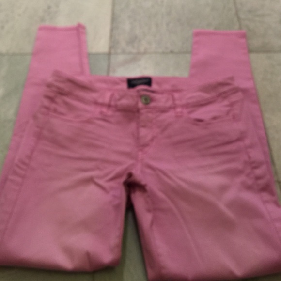 ⭐️SOLD⭐️NWOT - American Eagle Skinny Jeans