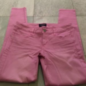 ⭐️SOLD⭐️NWOT - American Eagle Skinny Jeans