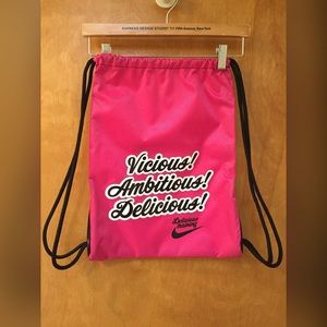 LAST CHANCE ‼️ NWOT Nike Drawstring Athletic Bag