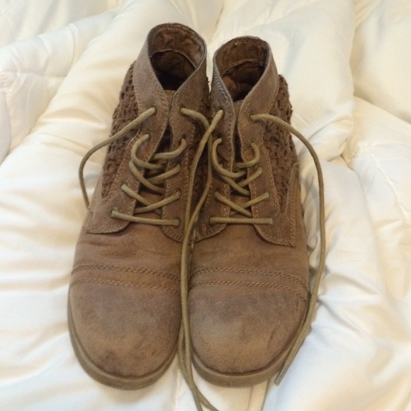 brown ankle boots