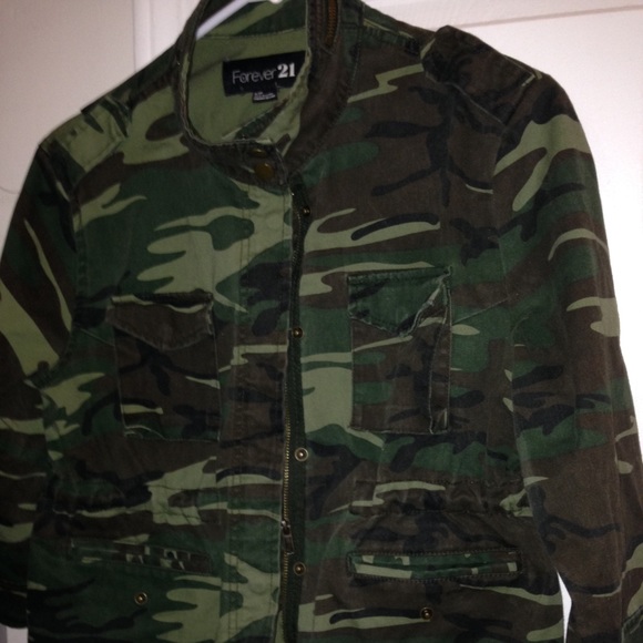 Army fatigue jacket #closetcleanout - Picture 3 of 3