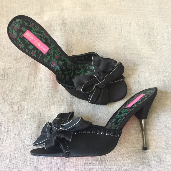 betsey johnson mules
