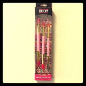 **SOLD**Three piece double-ended cat eye set