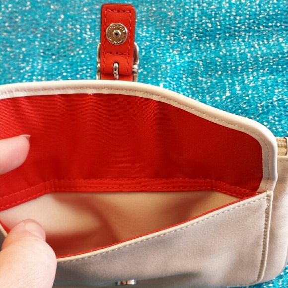 LAST CHANCE! COACH Tan Cloth/Leather Wristlet - Picture 3 of 4