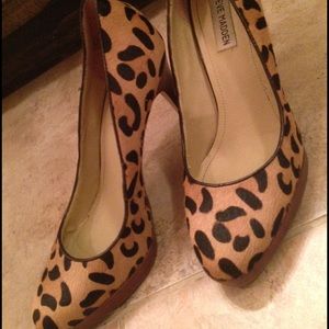 Steve madden cheetah print pumps😍