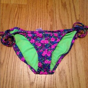 SMALL xhilaration swim suit bottoms