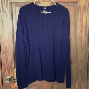 light weight long sleeved navy shirt