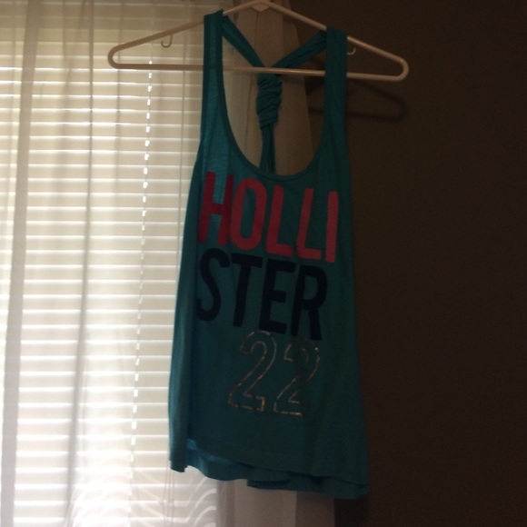 blue tank top