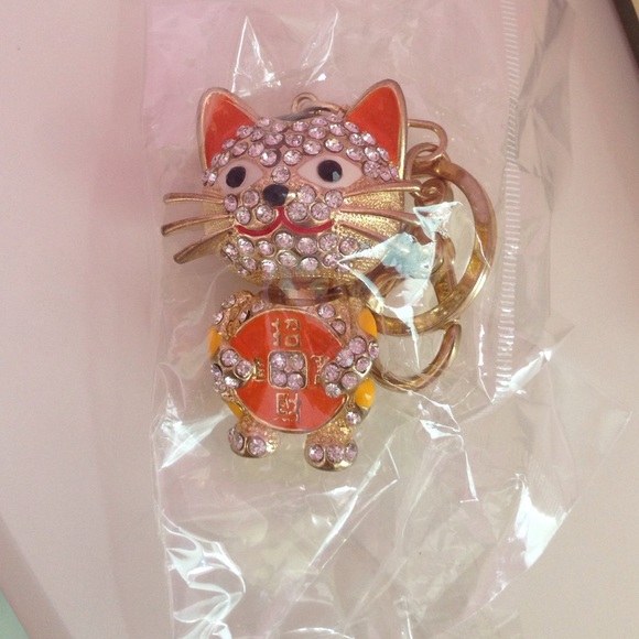 RHINESTONE CAT KEYCHAIN