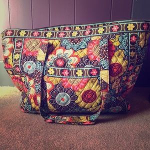 Vera Bradley get carried away tote "Flower Shower"