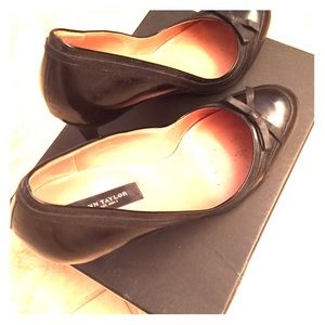 Ann Taylor cara bow pumps