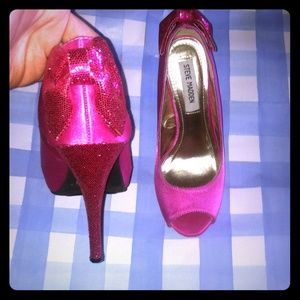 steve madden bow glitter satin magenta pink heels