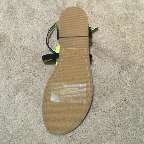 Sandals - Picture 2 of 4