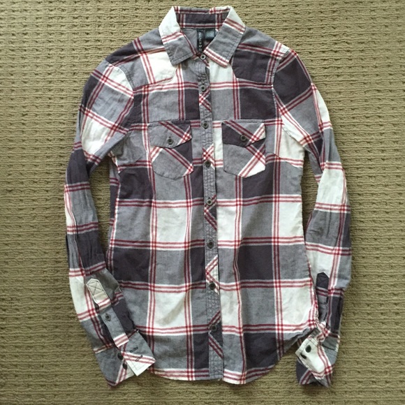 Tilly's Full Tilt plaid cotton button up
