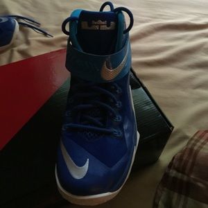 Nike team blue soldiers