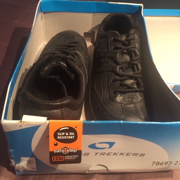 Cross Trekkers Waitress sneakers