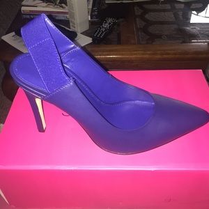 Blue sling back pumps