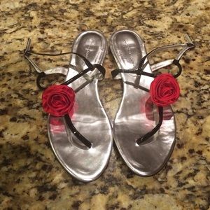 Chinese laundry flat red rose sandal