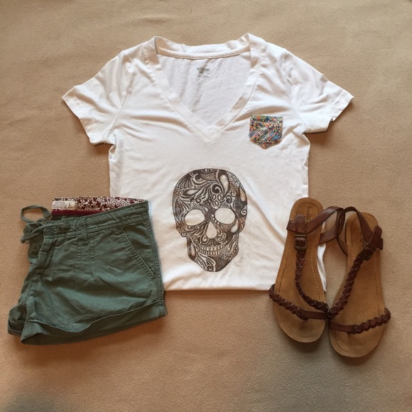 Skull and patterned pocket t shirt