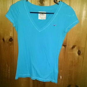 Hollister vee neck tee