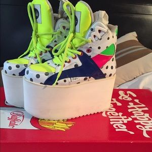 Buffalo platform sneakers