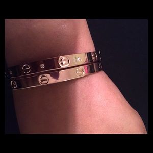 2⃣➡️1⃣3⃣Rose screw love bracelet 🔧🔧🌹for sale