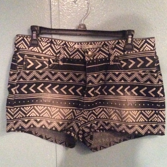 Black and White/Cream Aztec Shorts