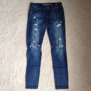 American Eagle Outfitter ripped size 4
