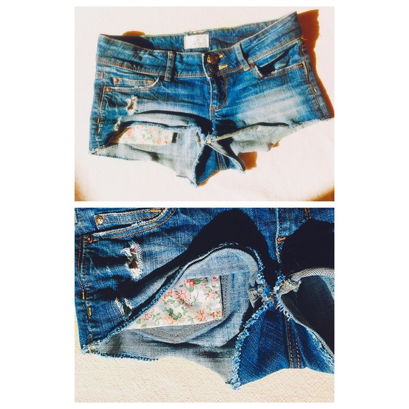 Garage Denim Short Shorts - Picture 1 of 4