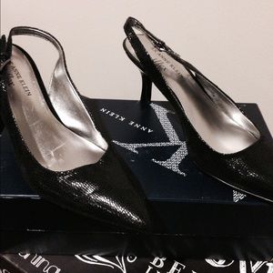 Anne Klein sling back black shoes