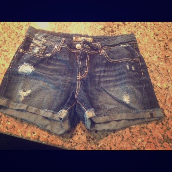 BKE/Buckle Denim shorts