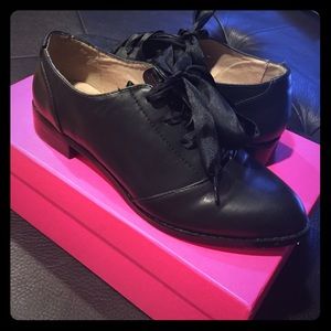 Betsey Johnson leather Oxford