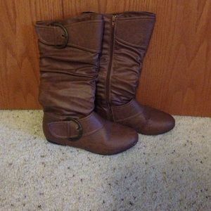 Brown boots