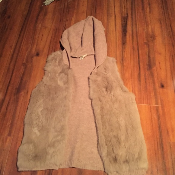 Fur vest