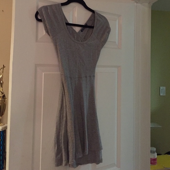 Gray criss cross back