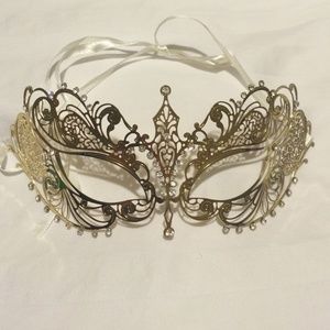 Masquerade good mask