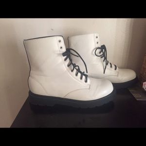 Women's Faux leather combat boots