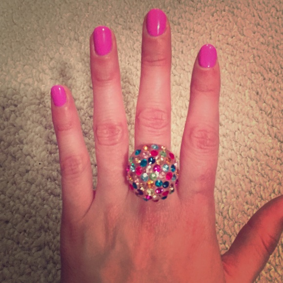 ✂️✂️PRICE CUT✂️✂️Swarovski multi colored ring