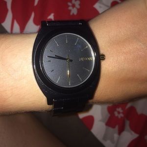 Black Nixon watch