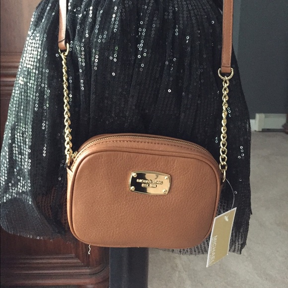 Michael Kors Handbags - Michael Kors Hamilton Crossbody