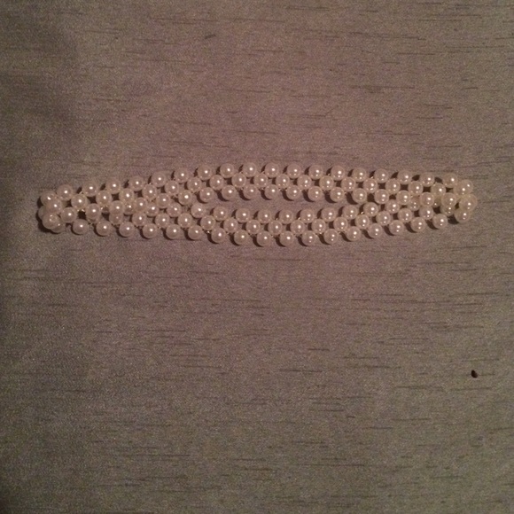 Pearl Choker 🌻