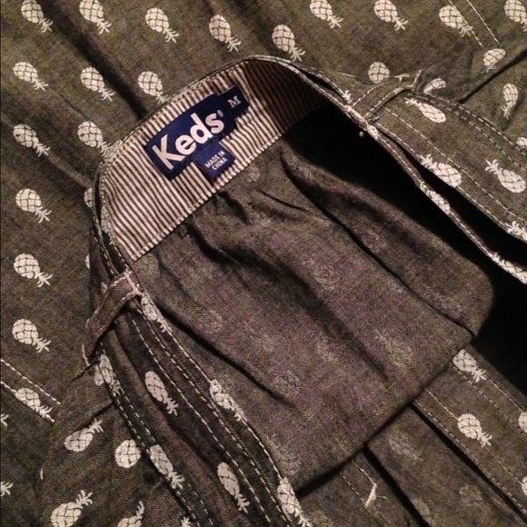 KEDS Pineapple Gray Button Belted Skirt w/Pockets - Picture 3 of 4