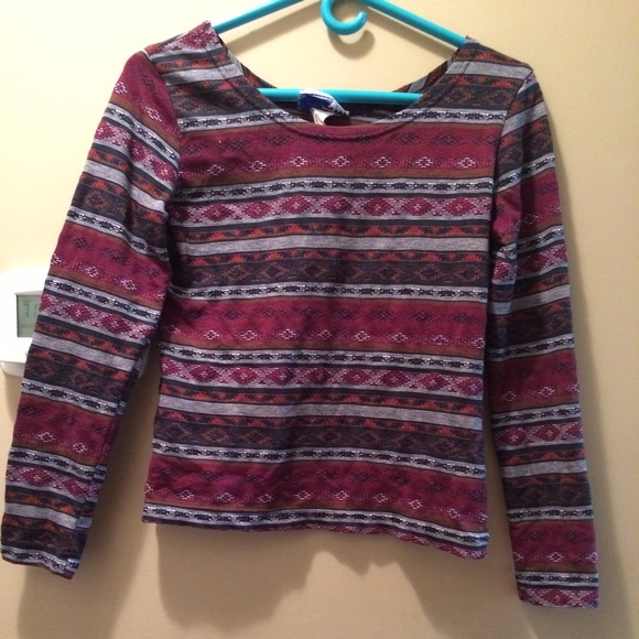 Tribal print long sleeved top