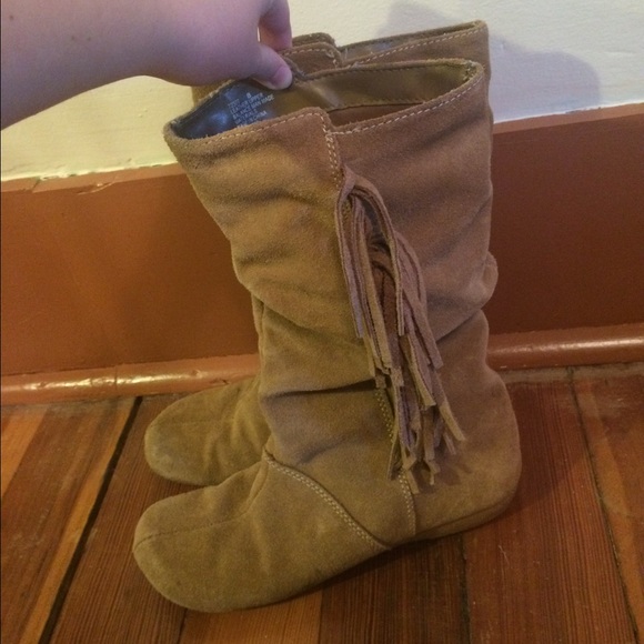 Leather Brown Boot with Fringe