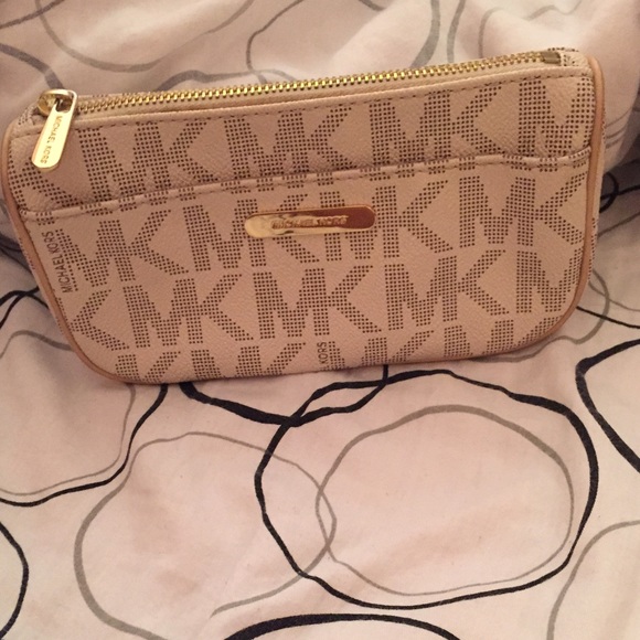 Michael Kors make up bag!