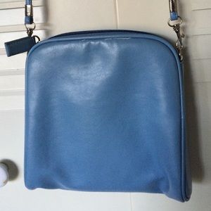 Baby blue vintage cross body purse