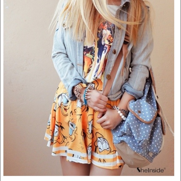 Donald Duck skater skirt