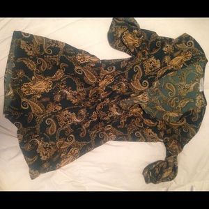 Paisley jumper with v- neck cut