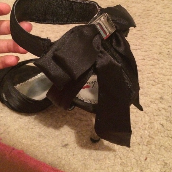 Luichiny Black Bow Heels