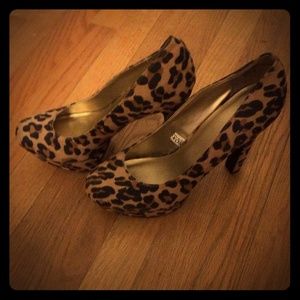 4 in Leopard Heels!